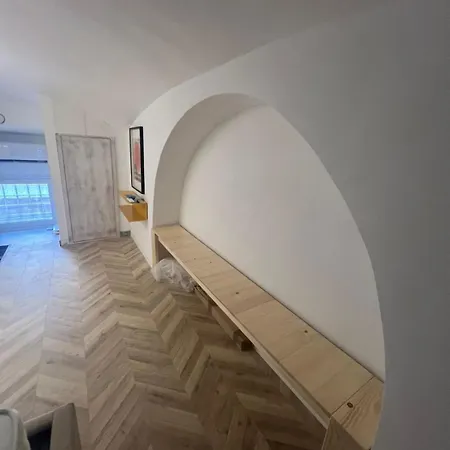 The Arches, Comfortable Design Loft 10 Min From Colosseum Апартаменты *